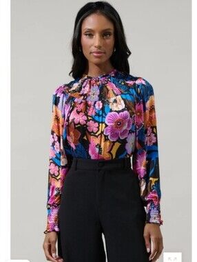 SUGARLIPS floral smocked blouse in black cobalt. Sz XS NWT